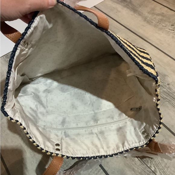 Thirty-one all around town tote - Picture 3 of 3